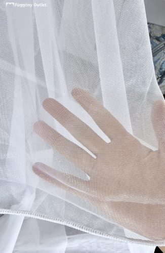 Méteráru, Viktória, fehér ezüst fém szálas, 290 cm