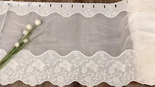 Méteráru, Vitrázs Függöny, krém  hímzett , 60 cm