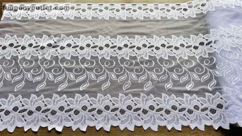 Méteráru, Vitrázs Függöny, Zsakar, Végtelenlevél fehér, 60 cm 