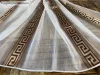 Voile, Görög minta, fehér alapon barna, 400x155 cm 