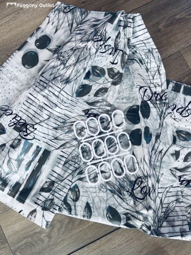 Zuhanyfüggöny, betüs,Fehér alapon, Fekete Szürke180x180 cm