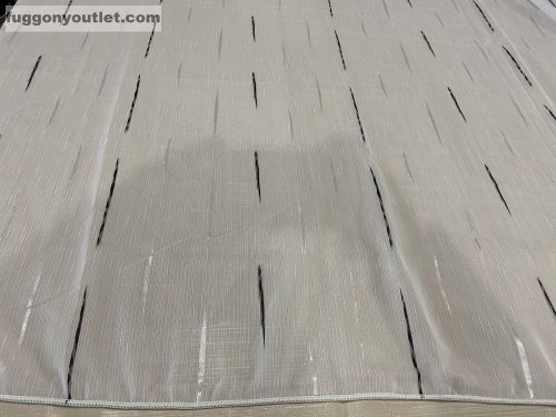 Voile, Pálcikás, fehér alapon fekete, 400x260 cm