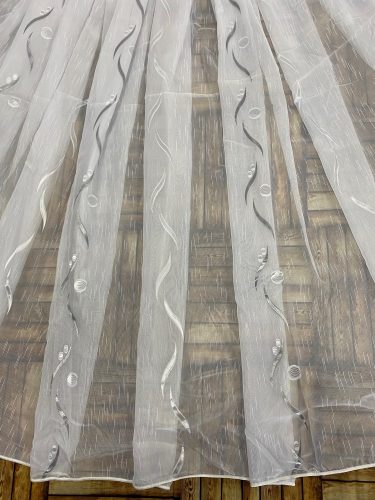 Méteráru, Voile, Roshan, fehér alapon szürke, 280 cm Méteráru